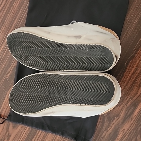 Distressed Dirty Scuffed White Leather Star Sneakers 42 10 Womens Gray Laces - Picture 9 of 17